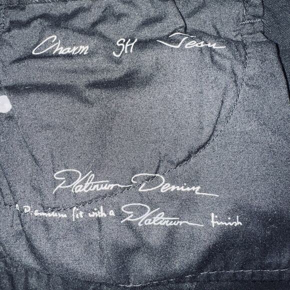 NWT Chicos Platinum Denim The Ultimate Fit Jeans Black 12 2 Short Office Bootcut - Picture 7 of 8